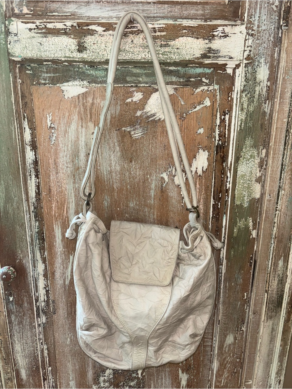Brio! Cream Leather Crinkle Hobo Shoulder Bag Slouchy Boho Purse